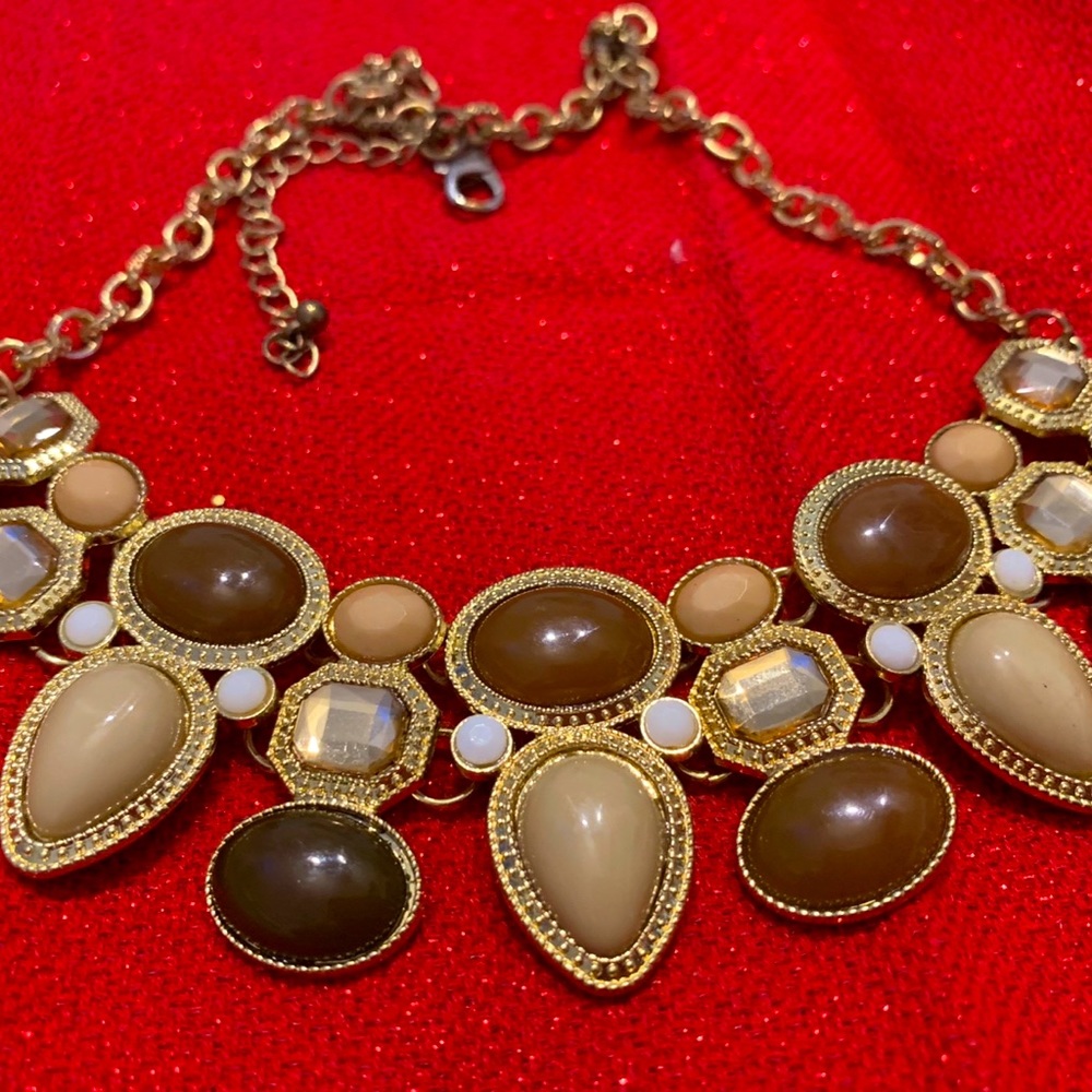 Earth tone stones